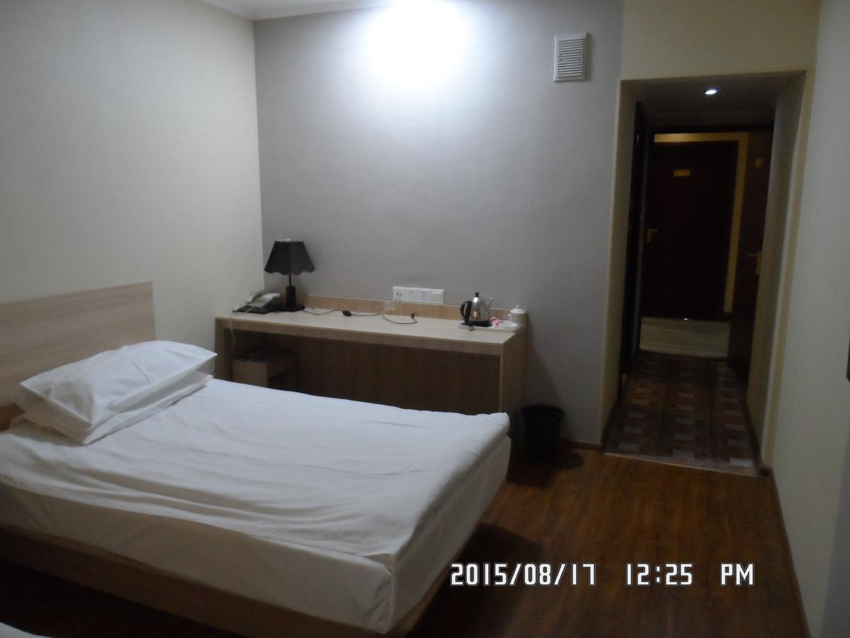 Friendship Hotel Bishkek Ngoại thất bức ảnh